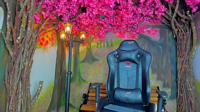 ArohomLester online show from October 2025 11:11:02 AM