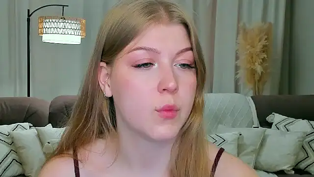 Snapshot of Stella_Light chatting on June 2026 11:16:02 AM Stella Light online show from June 2026 11:16:02 AM
