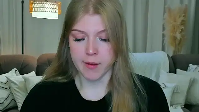 Snapshot of Stella_Light chatting on June 2026 04:24:01 AM Stella Light online show from June 2026 04:24:01 AM