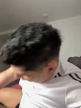 Snapshot of gabriel_2710 chatting on November 2025 06:27:01 AM gabriel 2710 online show from November 2025 06:27:01 AM