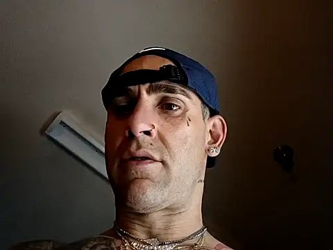 Snapshot of alphacloudGod chatting on October 2025 11:01:01 AM alphacloudGod online show from October 2025 11:01:01 AM