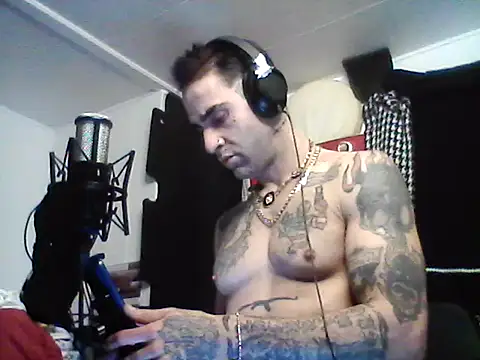 Snapshot of alphacloudGod chatting on February 2026 05:02:02 PM alphacloudGod online show from February 2026 05:02:02 PM