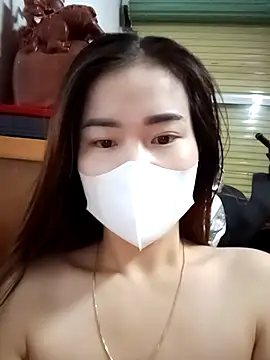 Family-Lovee online show from November 2025 08:33:02 PM