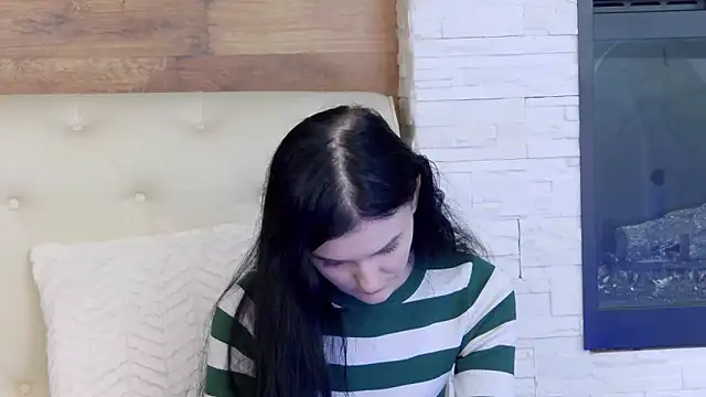 KendraNoir online show from February 2026 07:03:02 AM