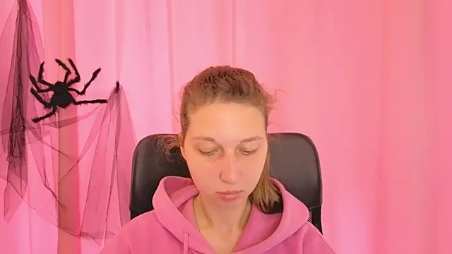 CuteEllii online show from November 2025 11:09:02 AM