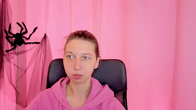 CuteEllii online show from November 2025 11:31:02 AM