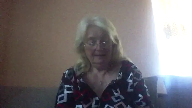 Snapshot of AmyLove353 chatting on July 2026 03:21:01 AM AmyLove353 online show from July 2026 03:21:01 AM