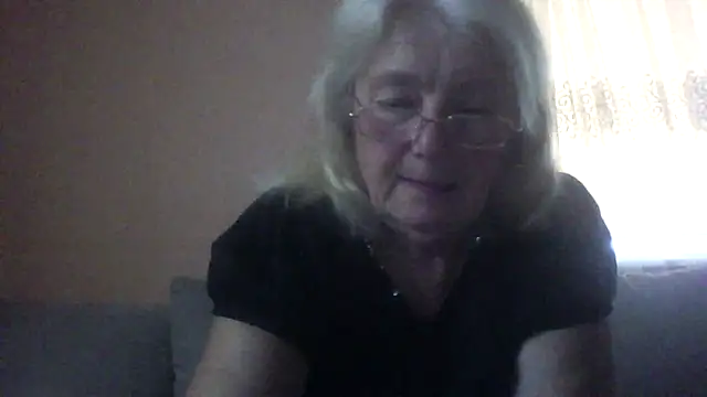 Snapshot of AmyLove353 chatting on July 2026 03:44:01 AM AmyLove353 online show from July 2026 03:44:01 AM