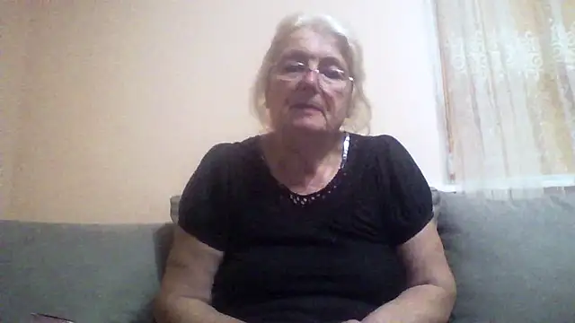 Snapshot of AmyLove353 chatting on July 2026 02:18:01 AM AmyLove353 online show from July 2026 02:18:01 AM