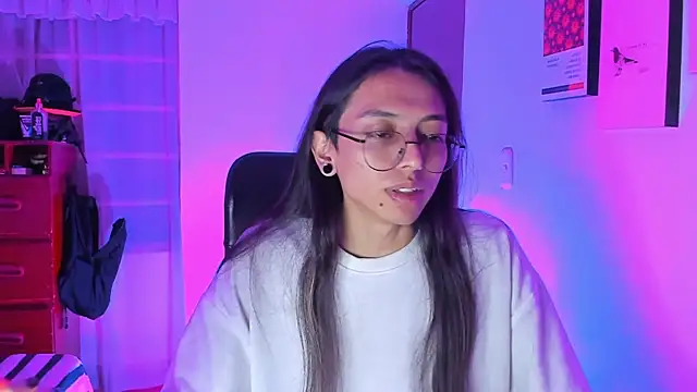  Astrea  online show from February 2026 01:17:01 AM