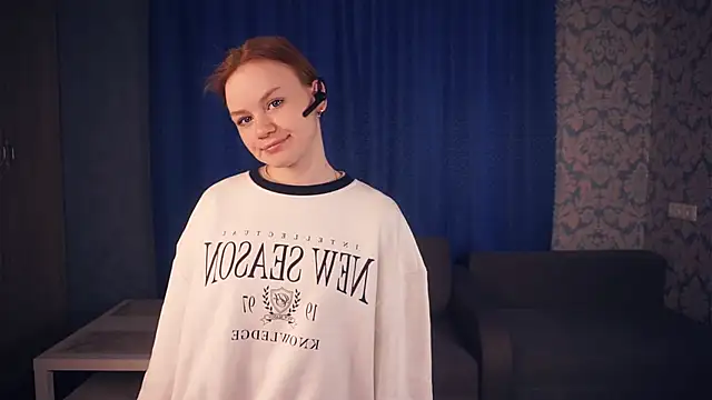 KarlynGow online show from November 2025 06:22:01 AM