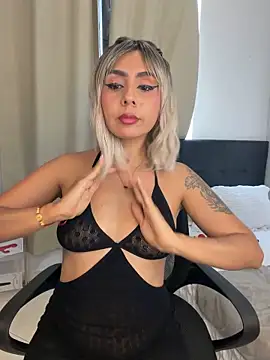 Emilyvalk  online show from May 2026 08:39:01 PM