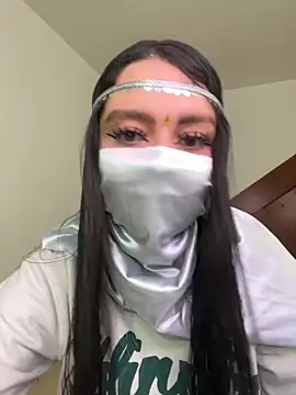 Selena Roa online show from December 2025 02:45:02 PM