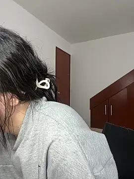 Snapshot of Selena_Roa chatting on February 2026 04:23:01 PM Selena Roa online show from February 2026 04:23:01 PM