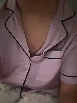 Gia Atkinson online show from October 2025 11:09:01 AM