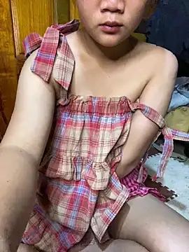 Snapshot of Junny211 chatting on October 2025 04:13:01 PM Junny211 online show from October 2025 04:13:01 PM