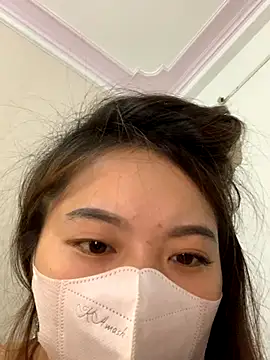 Snapshot of helo-kitty chatting on October 2025 03:19:01 PM helo-kitty online show from October 2025 03:19:01 PM