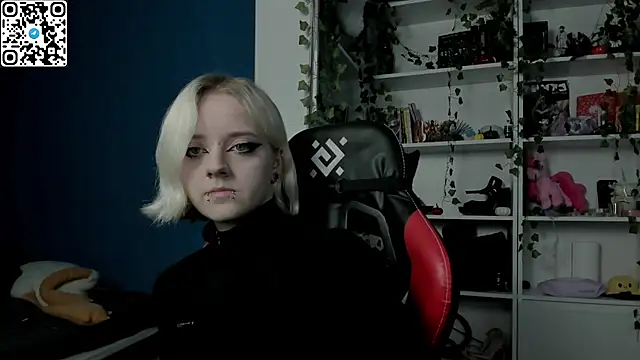 Holy Mistress S online show from December 2025 10:31:01 AM