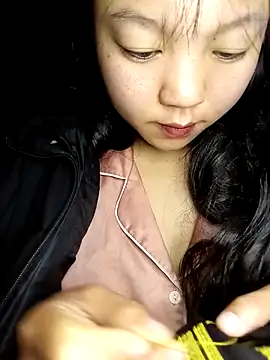 Quynhsumon online show from February 2026 01:20:02 AM