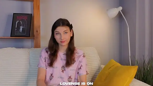 KateCahee online show from December 2025 01:25:01 AM