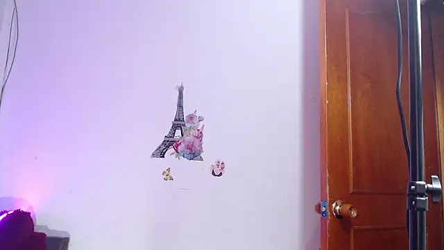 eimyy rouse online show from November 2025 08:13:02 PM