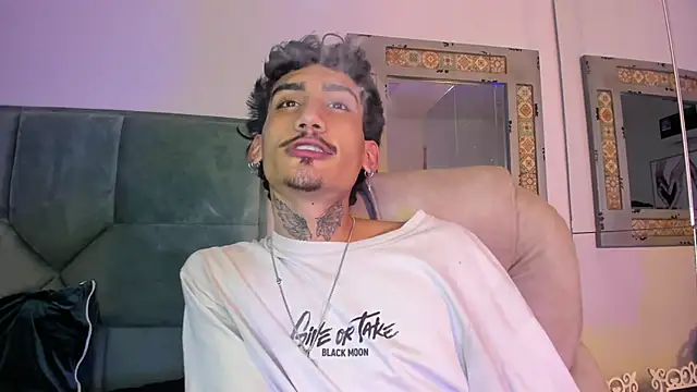 Mr Strike online show from December 2025 06:56:01 PM