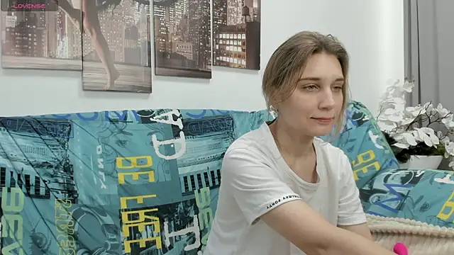 Tenderly Sophie online show from December 2025 01:12:02 AM