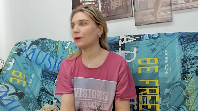 Tenderly Sophie online show from February 2026 01:23:01 AM