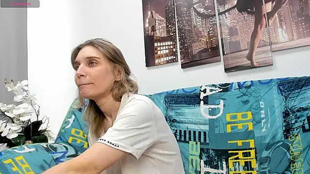 Tenderly Sophie online show from April 2026 01:23:02 AM