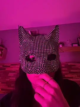  isadora online show from December 2025 07:54:02 PM