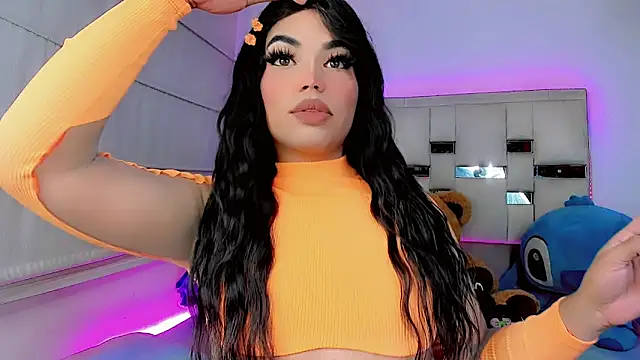 Snapshot of Alannys_xHotx chatting on June 2026 01:03:01 AM Alannys xHotx online show from June 2026 01:03:01 AM