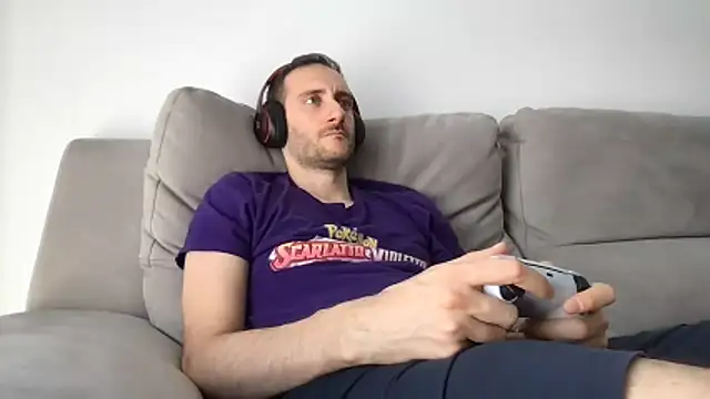 LukaShyGuy online show from May 2026 09:05:01 AM