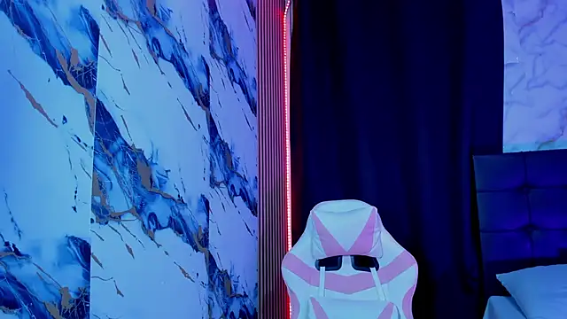 Scarlet DLuce online show from February 2026 09:02:01 AM