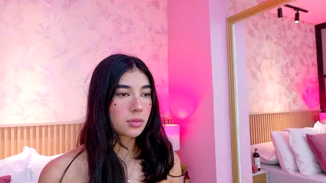 AdelineJhones online show from December 2025 02:33:01 PM