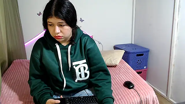 BRYXS1 online show from November 2025 07:32:02 PM