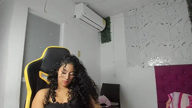 emily stars1 online show from February 2026 06:22:01 AM