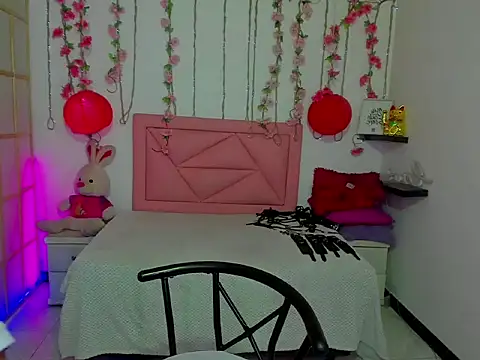 Snapshot of kataleya_bella chatting on October 2025 11:01:02 PM kataleya bella online show from October 2025 11:01:02 PM