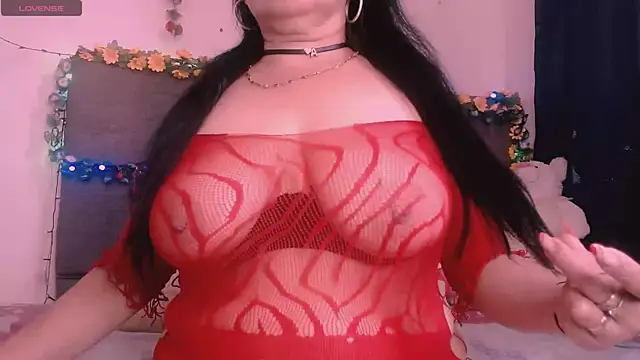Snapshot of Soraya_hott chatting on May 2026 12:46:02 PM Soraya hott online show from May 2026 12:46:02 PM