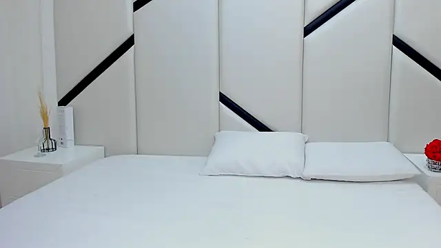 Snapshot of MirandaTurbay chatting on November 2025 02:21:01 AM MirandaTurbay online show from November 2025 02:21:01 AM