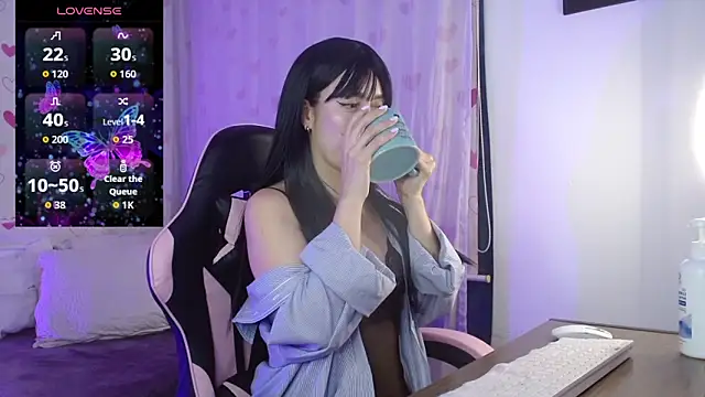 antonella ed online show from December 2025 11:34:02 PM