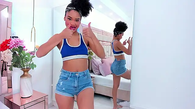 karolebonyy online show from January 2026 05:45:01 AM