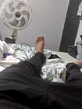 Gatoohottt online show from October 2025 01:57:02 PM