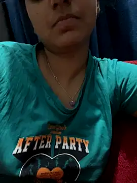 Cute Marina online show from November 2025 03:33:02 PM