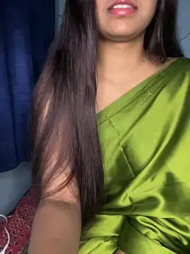 Snapshot of Cute_Marina chatting on January 2026 06:06:01 AM Cute Marina online show from January 2026 06:06:01 AM