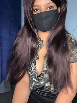 Snapshot of Cute_Marina chatting on February 2026 08:57:01 AM Cute Marina online show from February 2026 08:57:01 AM