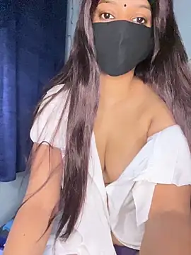 Snapshot of Cute_Marina chatting on February 2026 06:12:02 PM Cute Marina online show from February 2026 06:12:02 PM