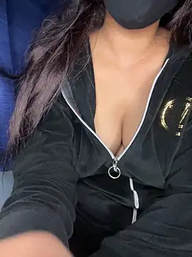 Snapshot of Cute_Marina chatting on February 2026 06:12:02 PM Cute Marina online show from February 2026 06:12:02 PM