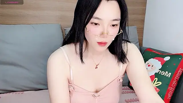 Snapshot of upoo7lt chatting on January 2026 05:33:02 AM upoo7lt online show from January 2026 05:33:02 AM