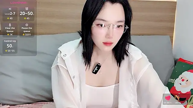 Snapshot of upoo7lt chatting on February 2026 01:48:02 AM upoo7lt online show from February 2026 01:48:02 AM