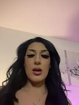 claraseloura online show from November 2025 07:49:02 PM